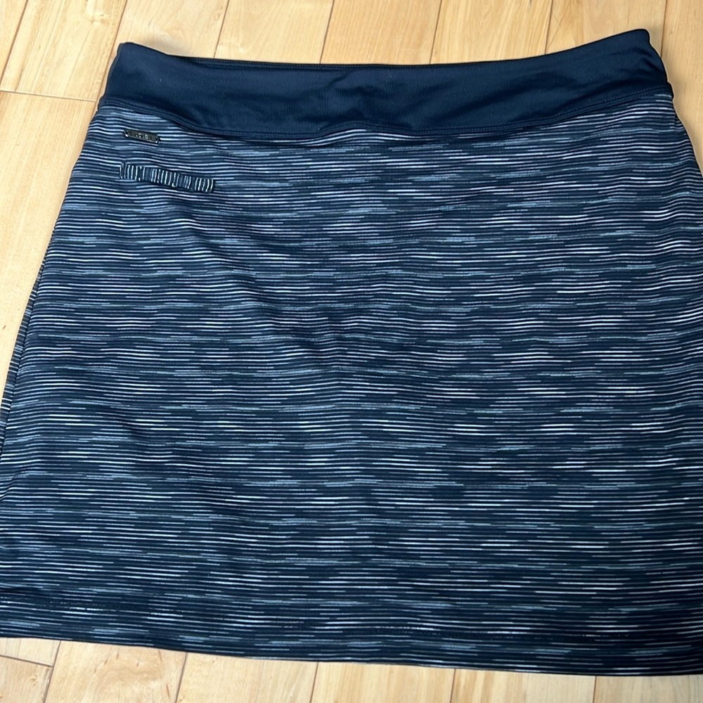 Lole skirt size medium
